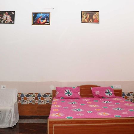 Hotel O Pop Angoori Farm House Матхура Екстер'єр фото