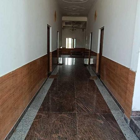 Hotel O Pop Angoori Farm House Матхура Екстер'єр фото